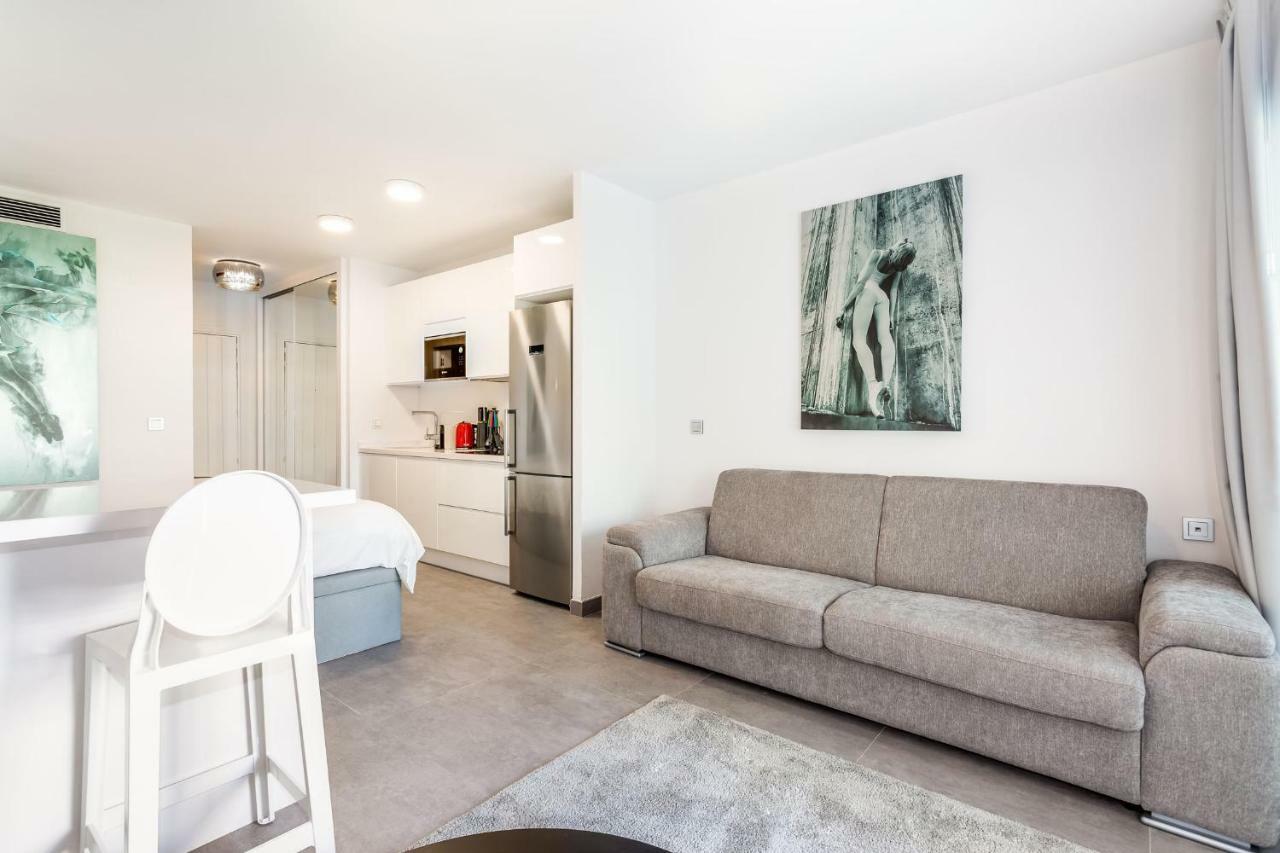 Exclusive, Contemporary In Puerto Banus Gardens