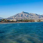Exclusive, Contemporary Studio in Puerto Banus Gardens